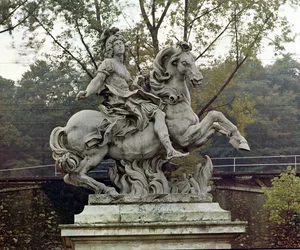 XIV. Lajos lovas portréja (1638-1715)